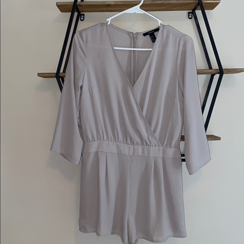 Cream romper